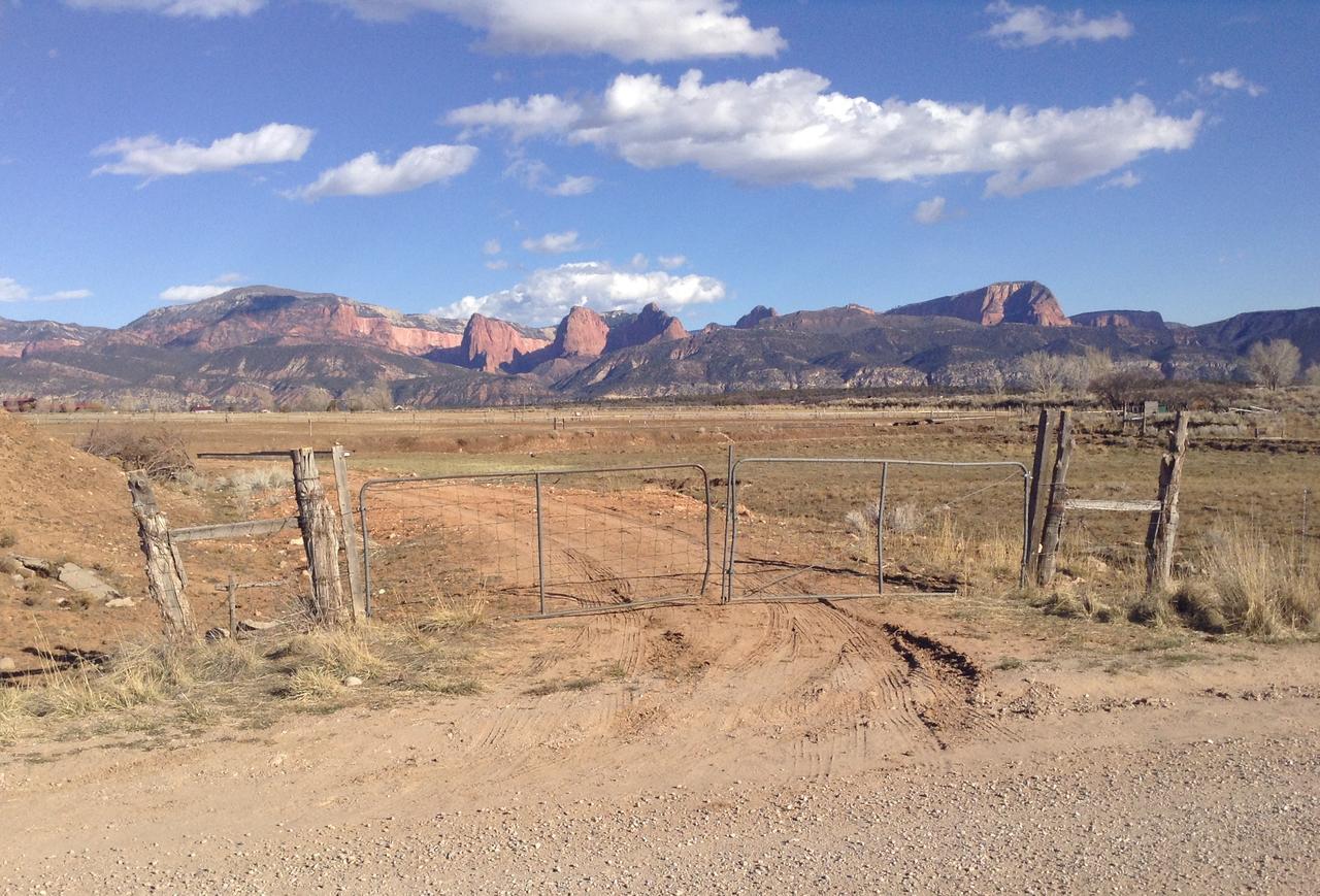 Harmony Belle At Kolob Canyon Bed & Breakfast New Harmony ภายนอก รูปภาพ